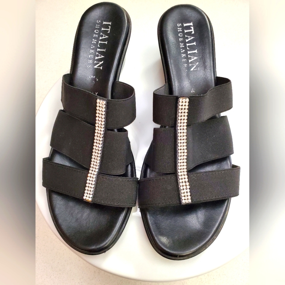 Italian Shoemakers - Slip on black wedge sandals - Size 10